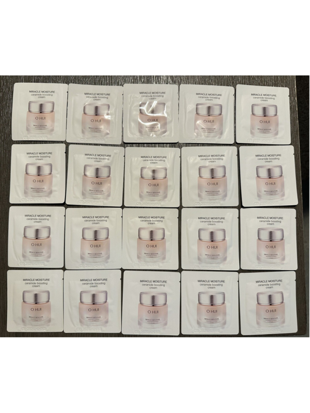O HUI Miracle Moisture ceramide boosting Cream 1ml x 100pcs (100ml) OHUI